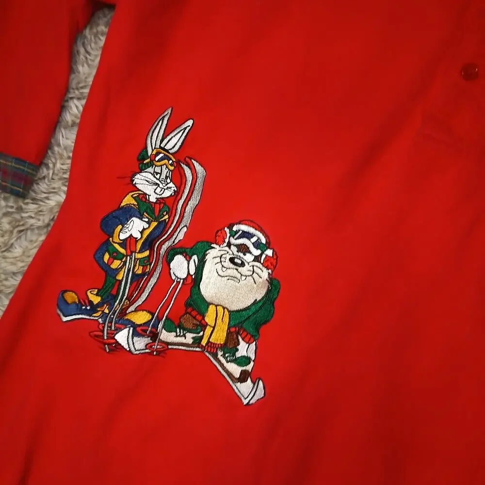 Vtg ACME Clothing Looney Tunes Nightshirt L/XL Bugs Bunny Taz Skiing‎ Red Henley